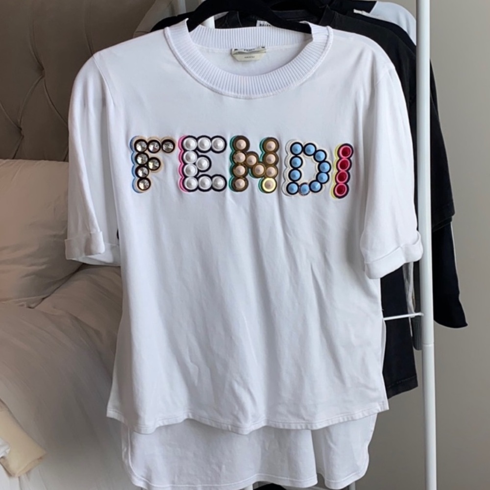 Fendi Logo Studded T-Shirt 💕